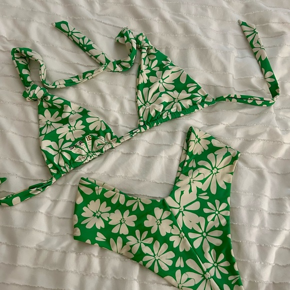 Skatie Green and White Floral Bikini - Picture 2 of 5